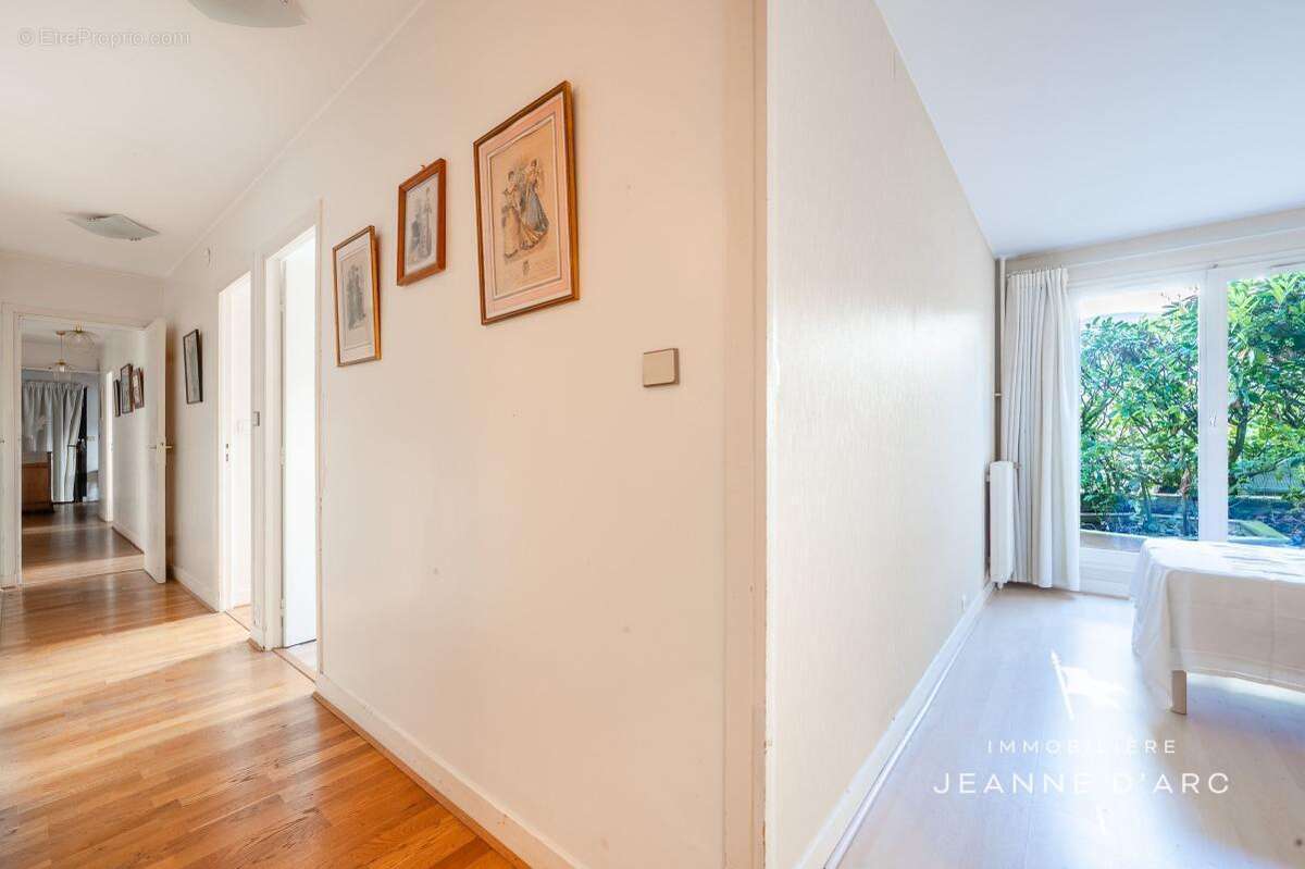 Appartement à VERSAILLES