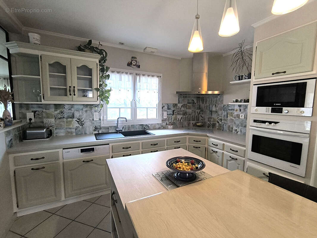 Maison à COMMEQUIERS