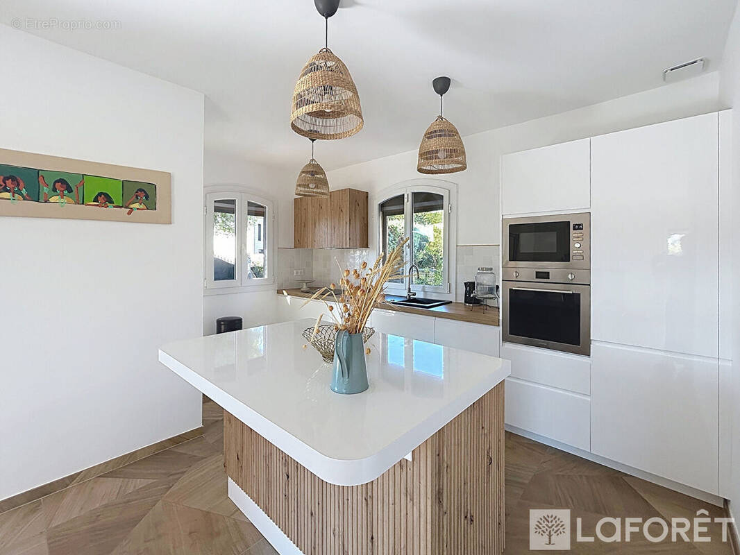 Maison à SAUSSET-LES-PINS