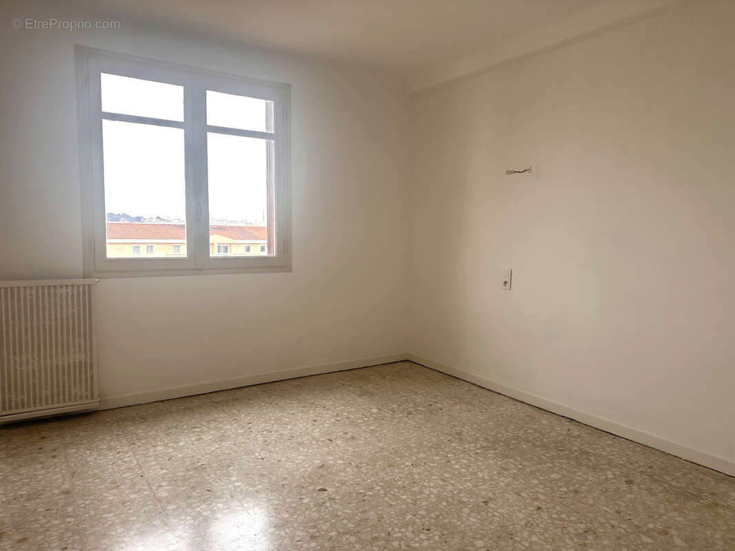 Grand Appartement de 73 M2 + parking + cave - photo 7
