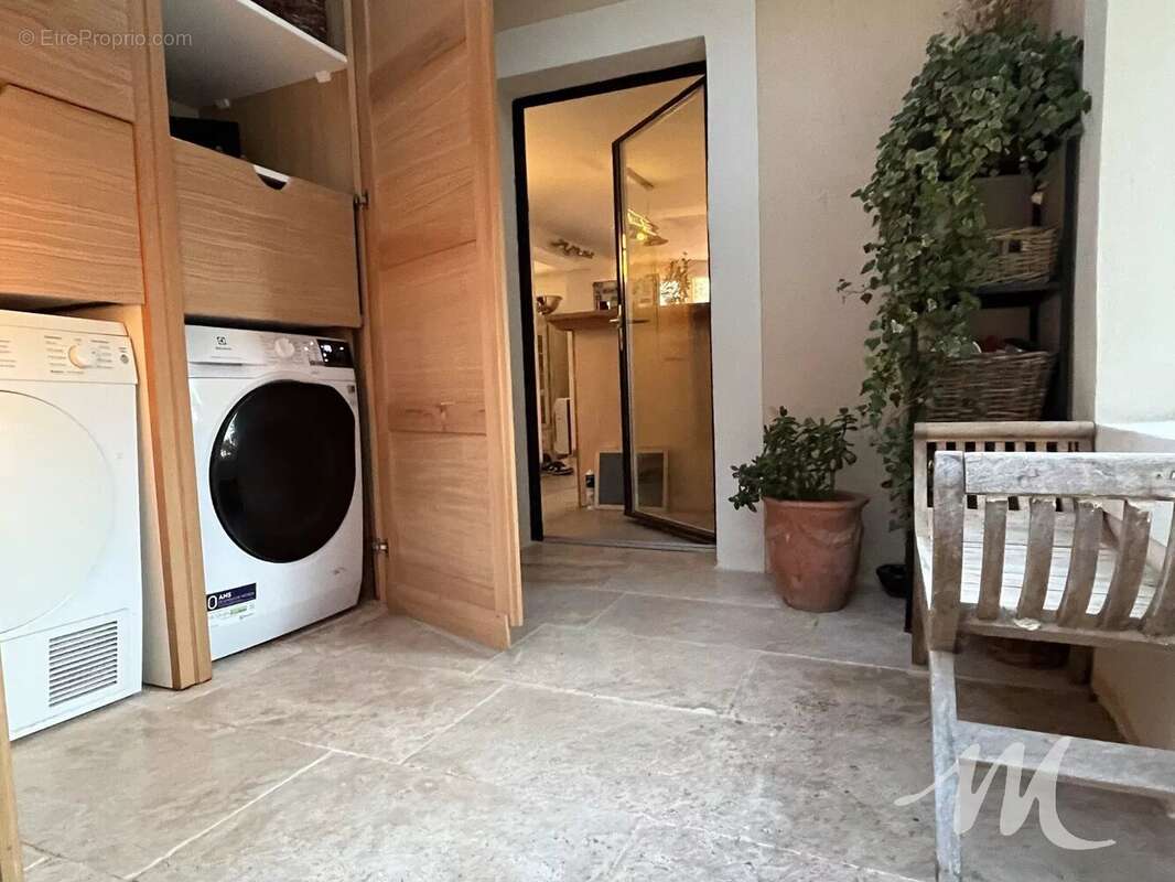 Maison à SAINT-MAXIMIN-LA-SAINTE-BAUME