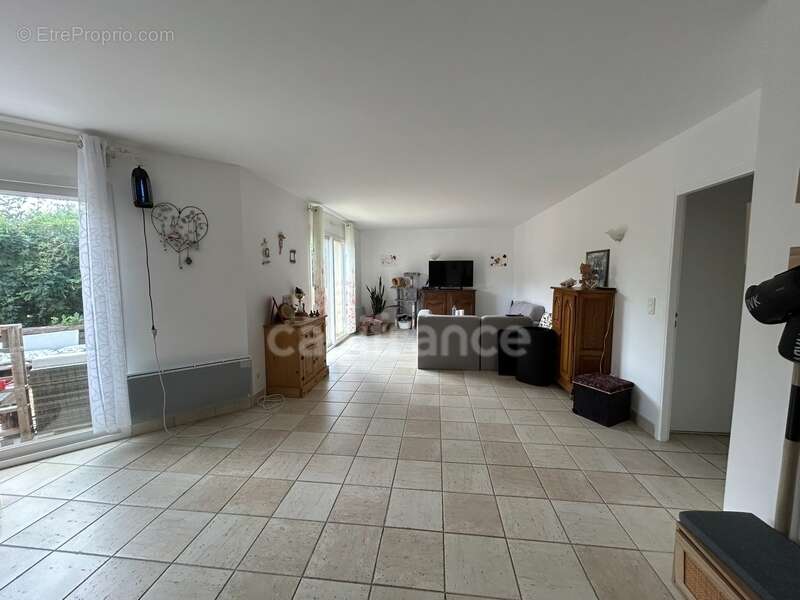 Maison à vendre 10 pièces VAUNAC (24)170m² sur 5160m² de terrain - photo 6