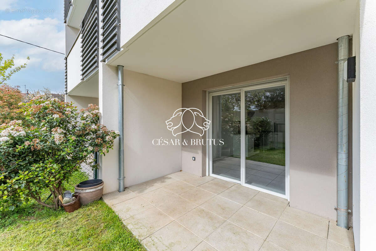 Appartement à MIRIBEL