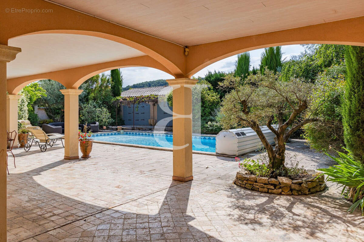 Maison à VAISON-LA-ROMAINE