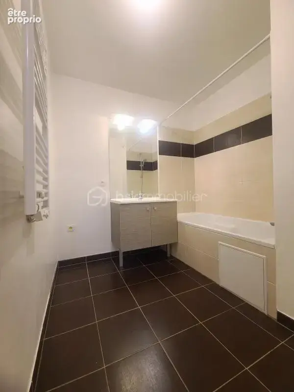 Appartement T3 de 59 m² avec balcon, parking et ascenseur au 4ème étage sur 5 – Résidence récente (2012) - photo 13