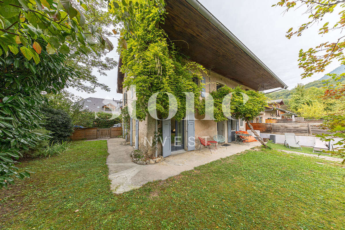 Maison à MENTHON-SAINT-BERNARD