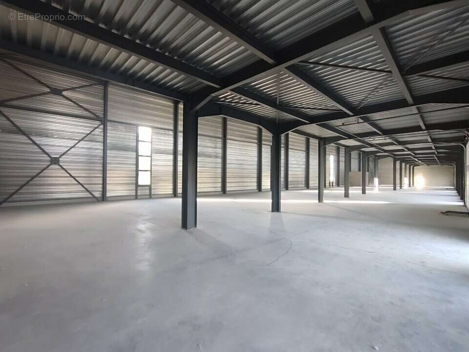 Autre à BOURGOIN-JALLIEU