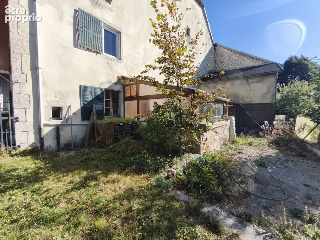 maison avec 2 appartements avec grand garage - photo 3