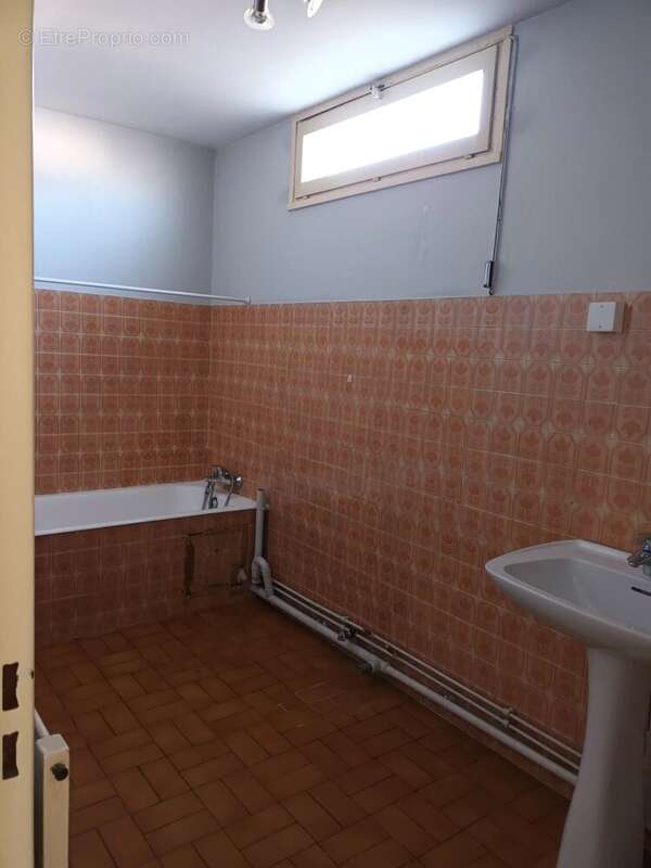 Appartement à MONTCEAU-LES-MINES