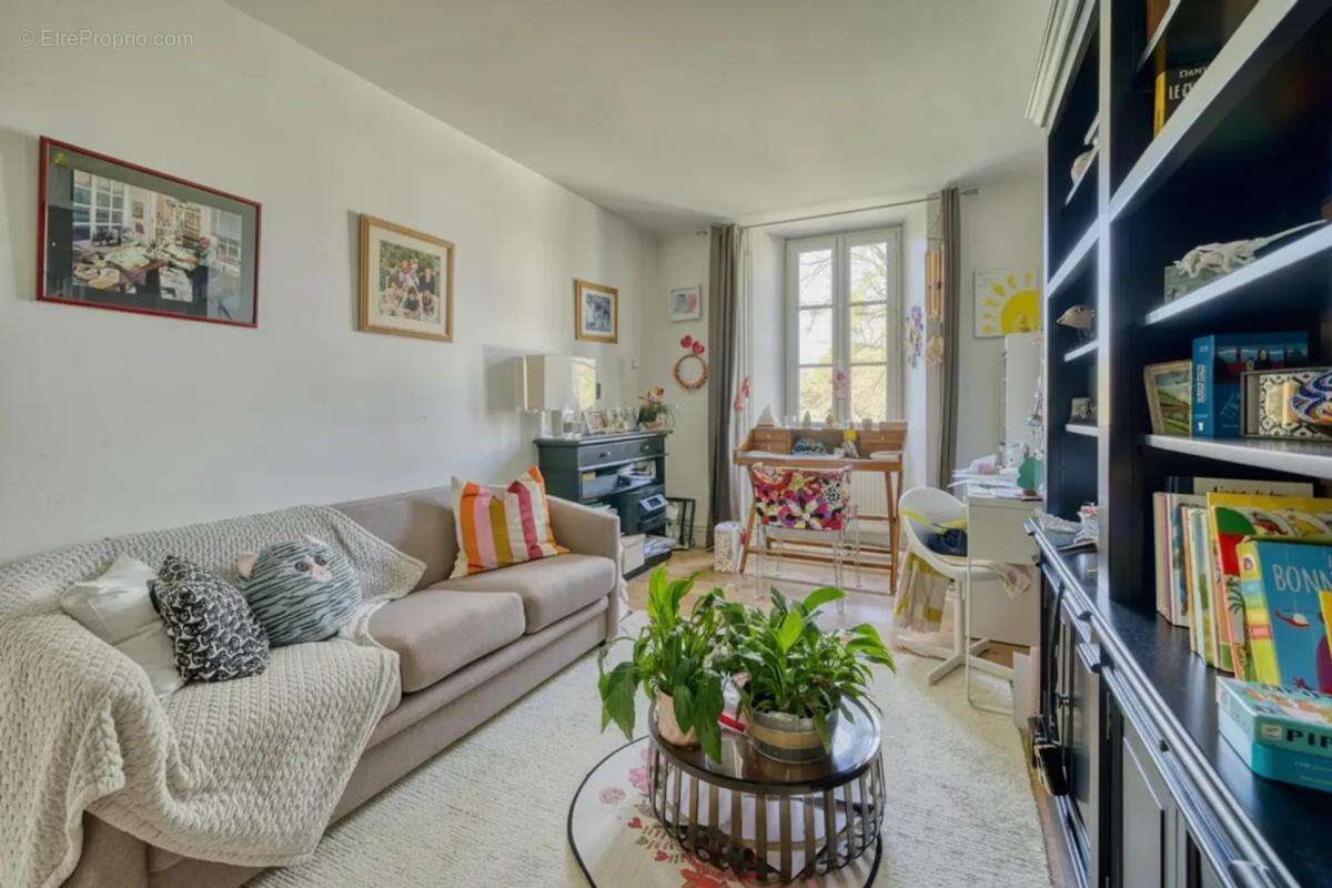 Maison à CHERMIGNAC