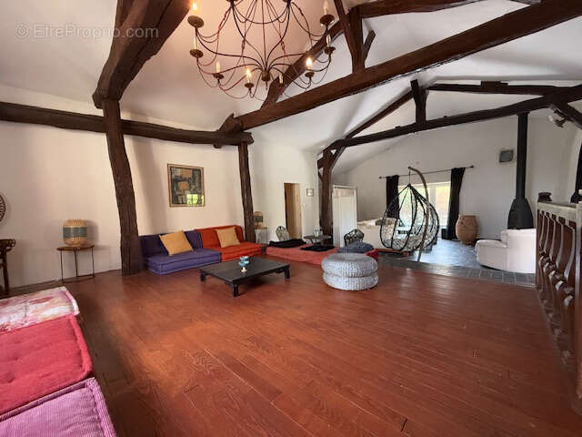 Maison à BELLENAVES