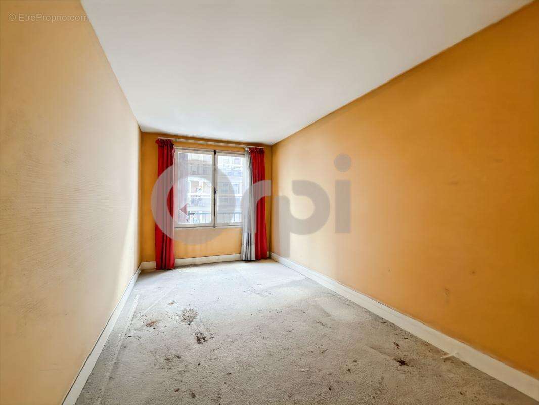 Appartement à PARIS-20E