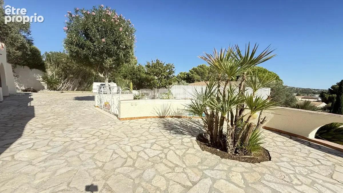Maison d'architecte 211 m2 sur parcelle de 1780 M2 - photo 24