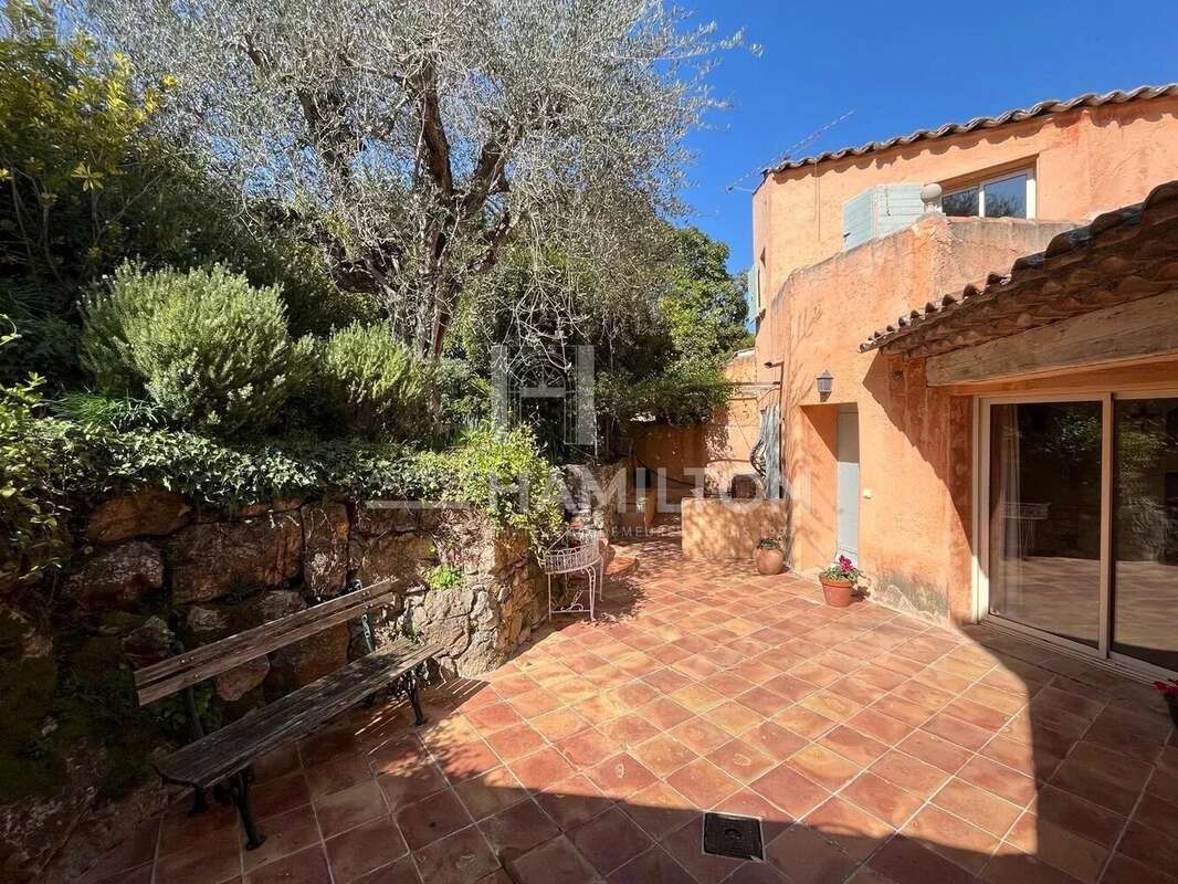 Maison à MOUANS-SARTOUX