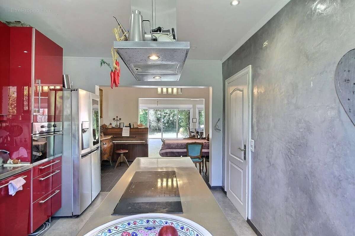 Maison à SAINT-MAUR-DES-FOSSES