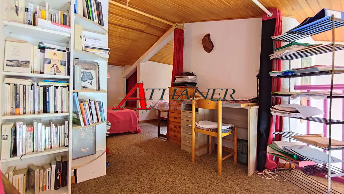 Appartement t3 + mezzanine, parking - canet port - photo 12