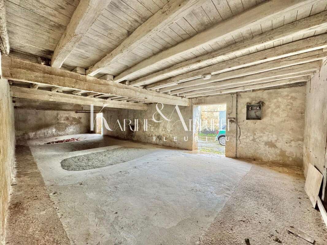 Photo 2 - Maison à SAINT-MARTIN-DE-FRAIGNEAU