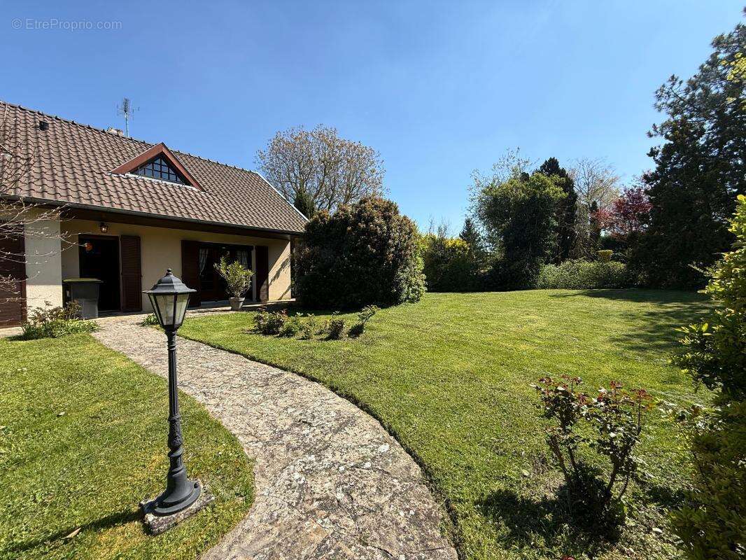 Maison à BACONNES