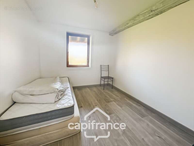 Maison à L'ABERGEMENT-SAINTE-COLOMBE