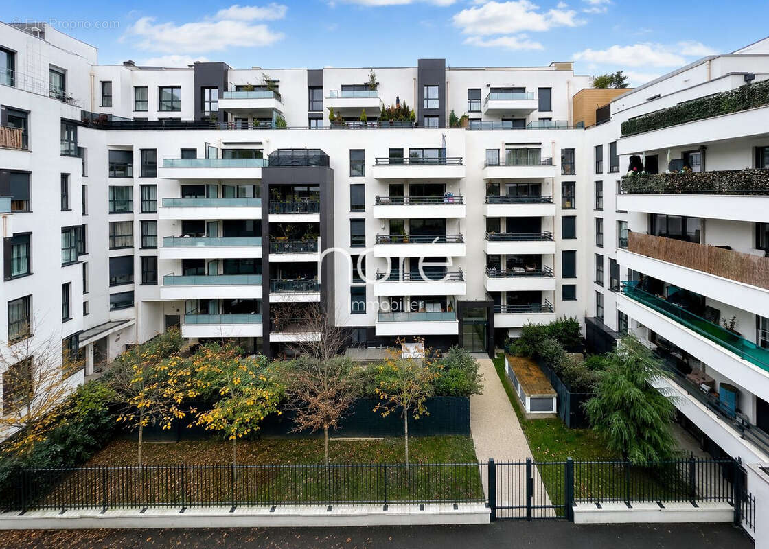 Appartement 58 m² à Colombes  - photo 4