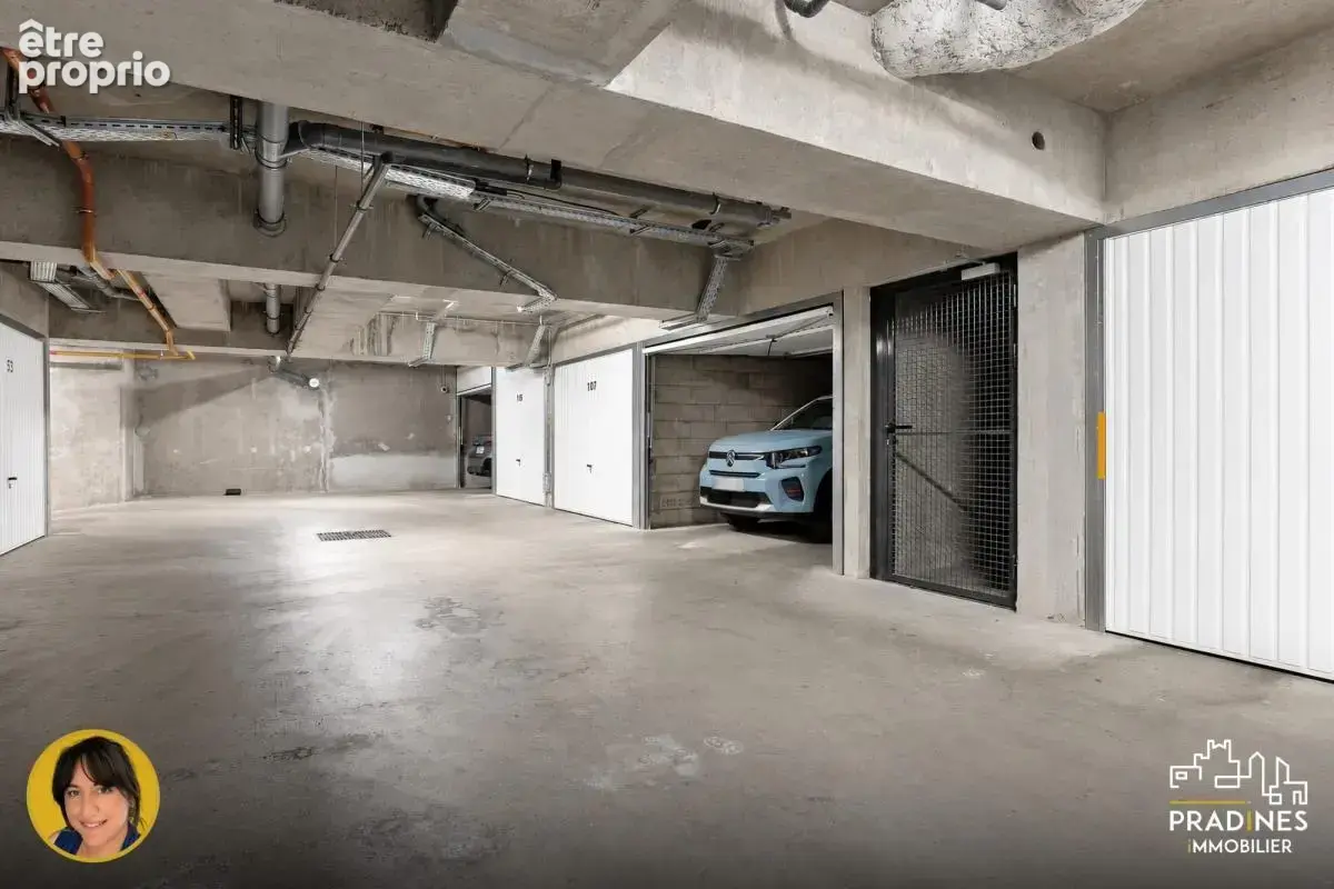 Pierre-Bénite - T3 lumineux de 70 m² avec balcon, parking, c - photo 13