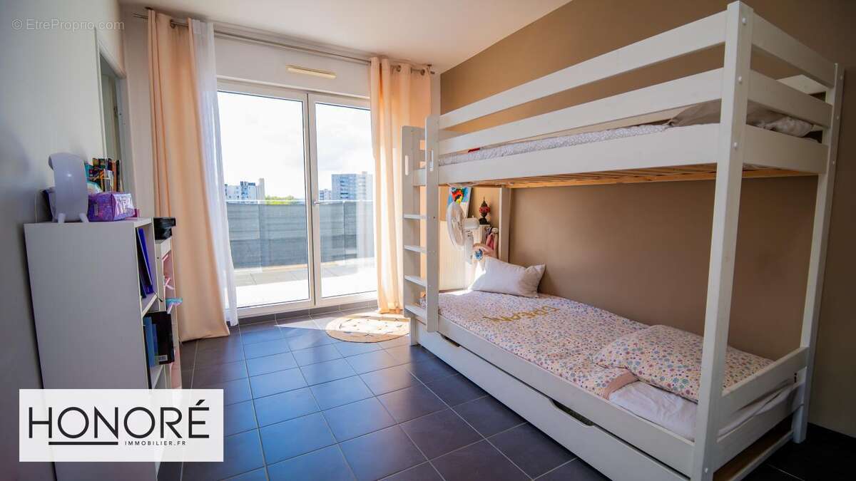 Appartement à NANTERRE