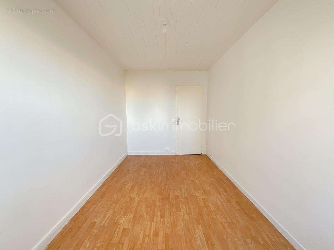 Appartement à FRESNES