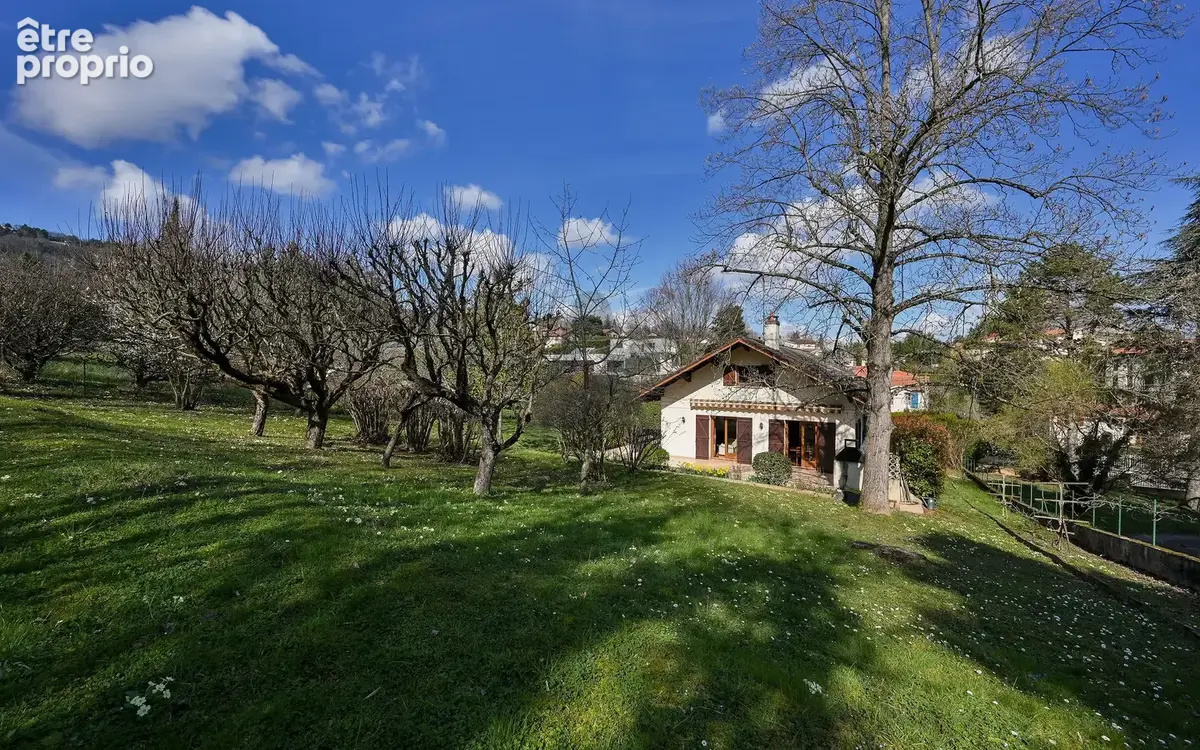 Collonges au mont d'or centre- maison de famille de 205 m2- jardin clos de 1600 m2 - photo 3