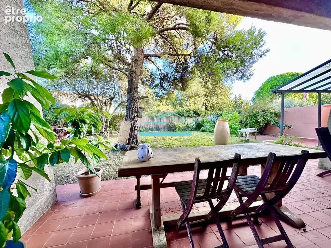 Vic la Gardiole grande villa T6 terrain 465m2 - photo 12