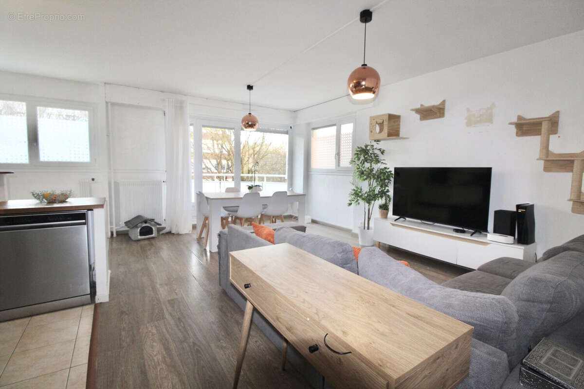 Appartement à MAUREPAS