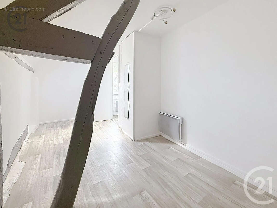 Appartement 42 m² à Auxerre  - photo 6
