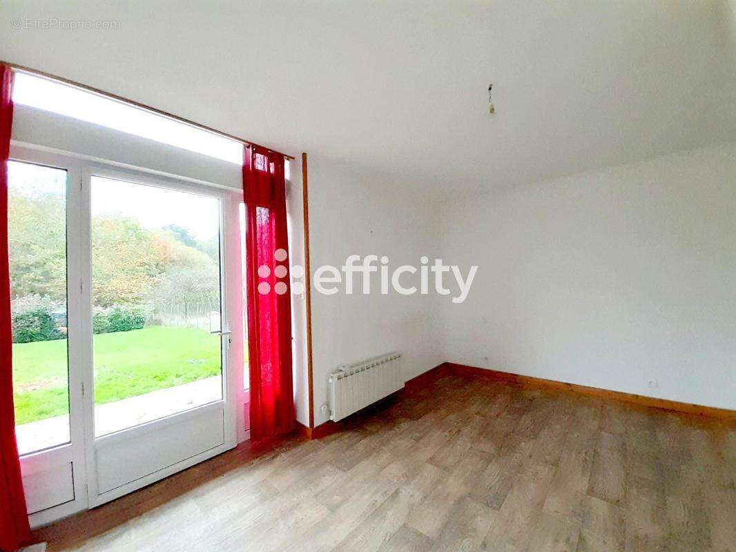 Maison 166 m² à Saint-Denis-D'authou  - photo 16