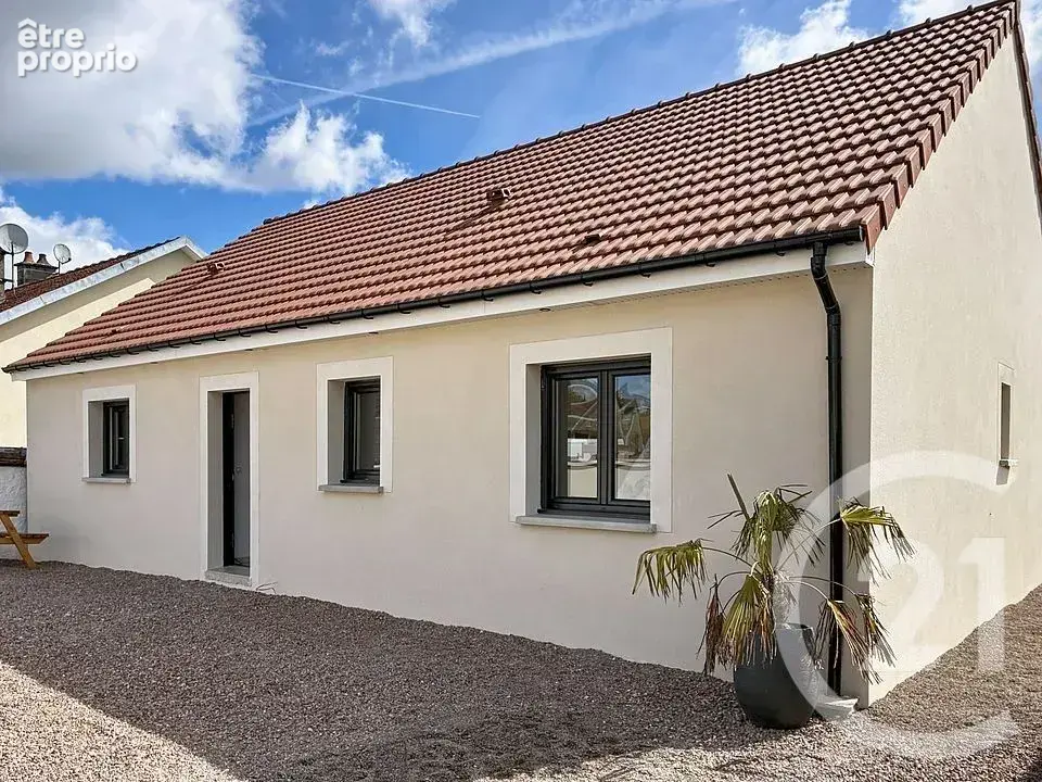 Maison 5 pièces 100 m² · à Estissac · 100 m² · 190 000 €