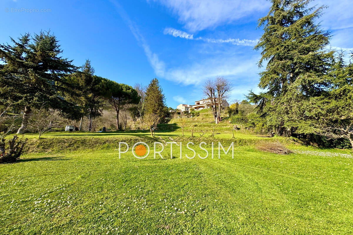 Maison à TOURRETTE-LEVENS