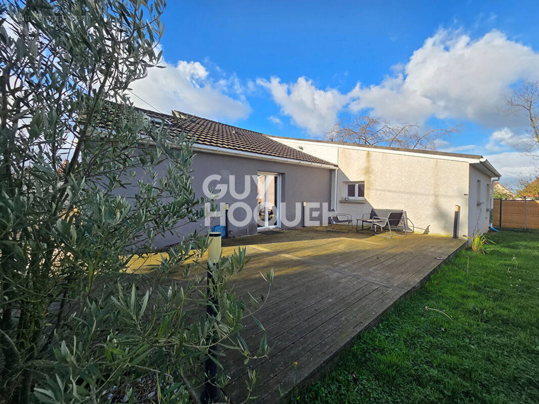 Maison à BOISSEY-LE-CHATEL