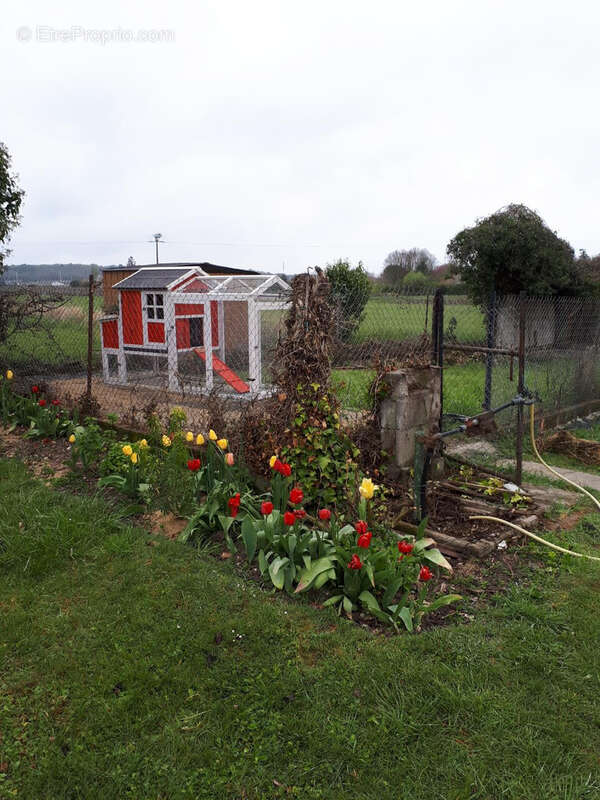 Maison à BENAIS