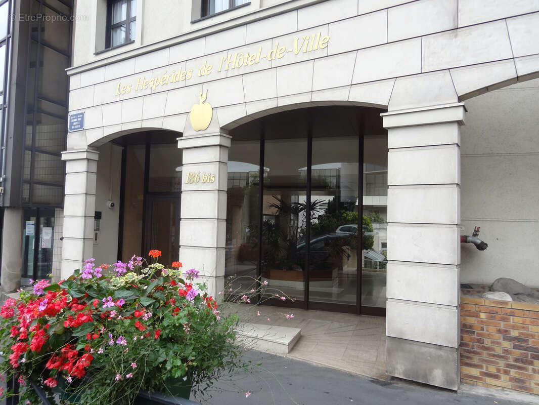 Idéal Investisseurs Appartement 2 pièces de 58m2 à Nogent-sur-Marne vendu loué en Résidence pour Seniors - photo 2