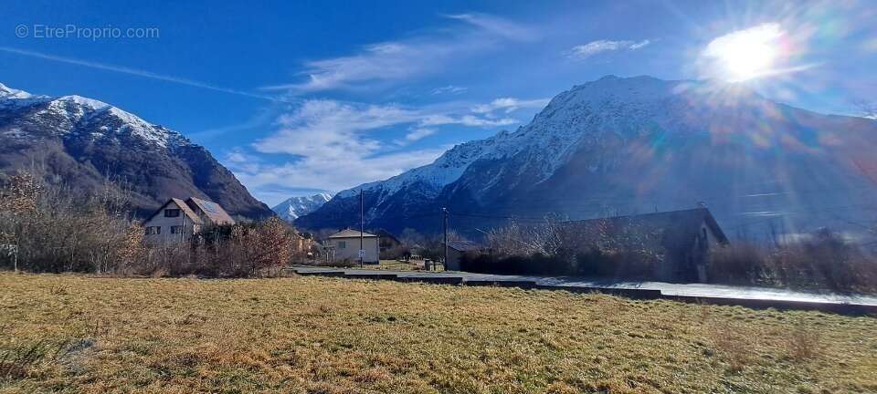 Terrain à SAINT-FIRMIN