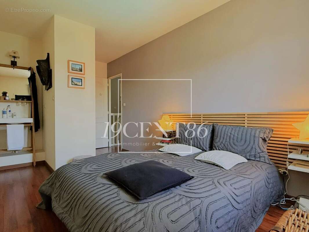 Maison 125 m² à Communay  - photo 13