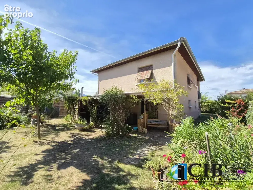 Nouveaute - maison avec s/sol complet sur 503 m2 de terrain - photo 1