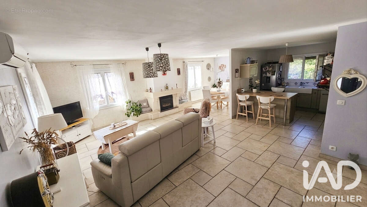 Photo 3 - Maison à MAUSSANE-LES-ALPILLES