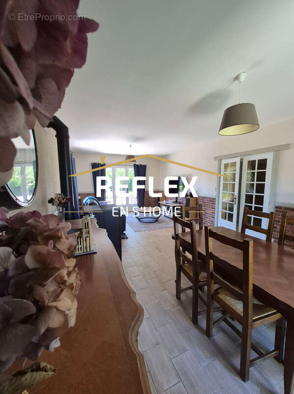 Maison à DERNANCOURT