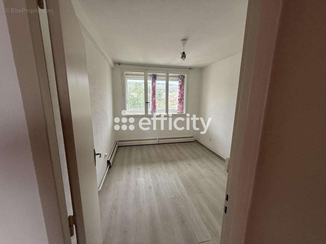 Appartement à CHENOVE