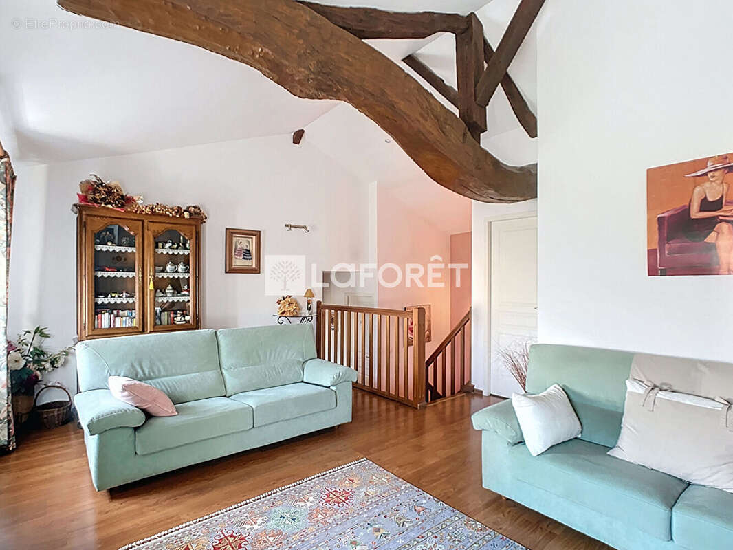 Appartement à MONTMERLE-SUR-SAONE