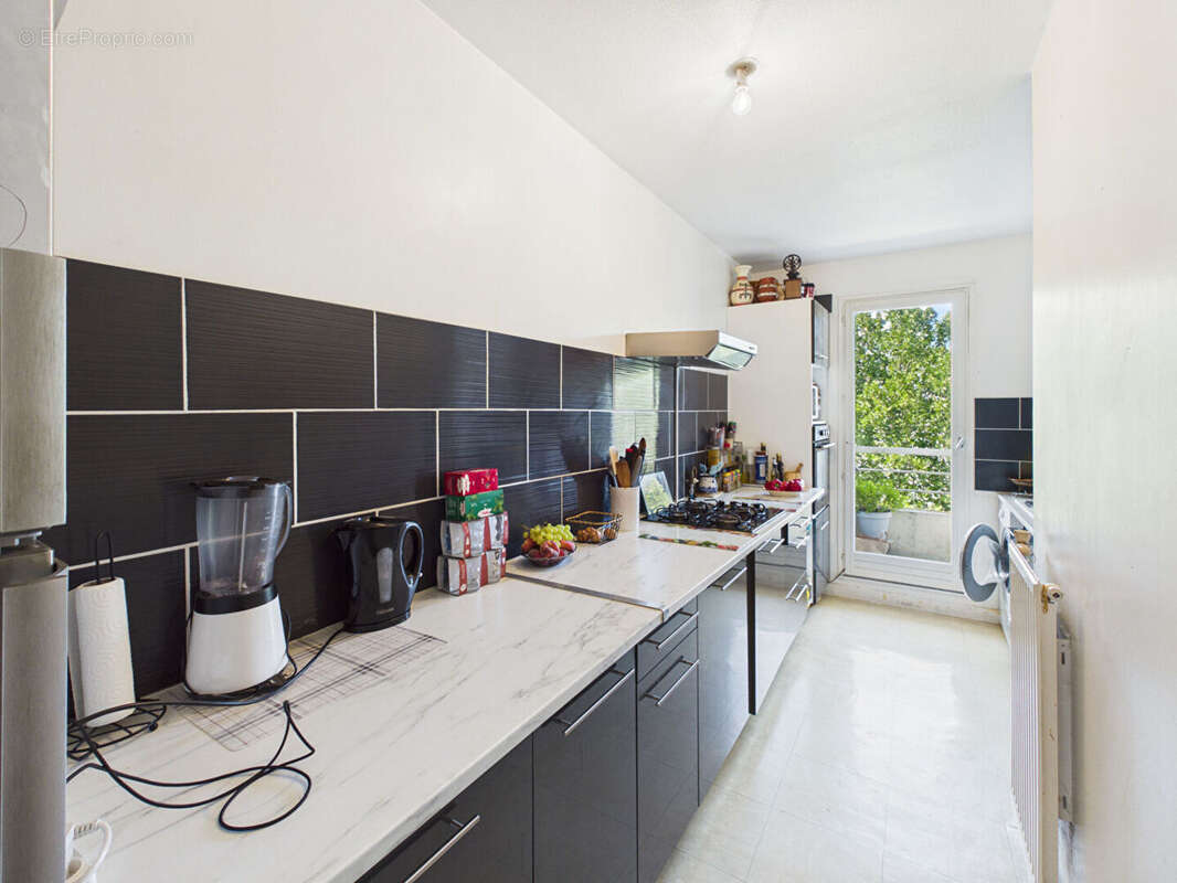 Appartement - 2 chambres - balcons - la hotoie - photo 4