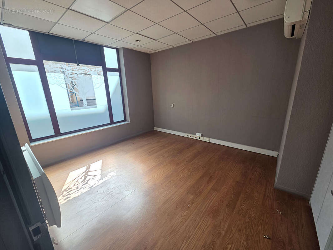Bureaux Saint Avold 145.89 m2 - photo 4