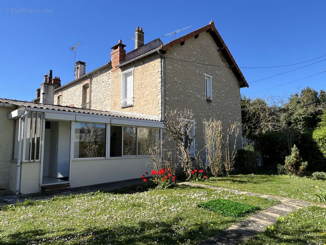 Maison à MALESHERBES