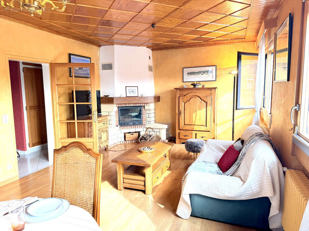 Maison à LA CLUSE-ET-MIJOUX