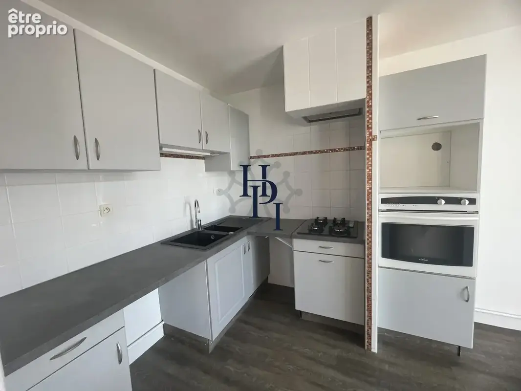 Appartement T3 centre-ville, Saint Affrique - photo 2