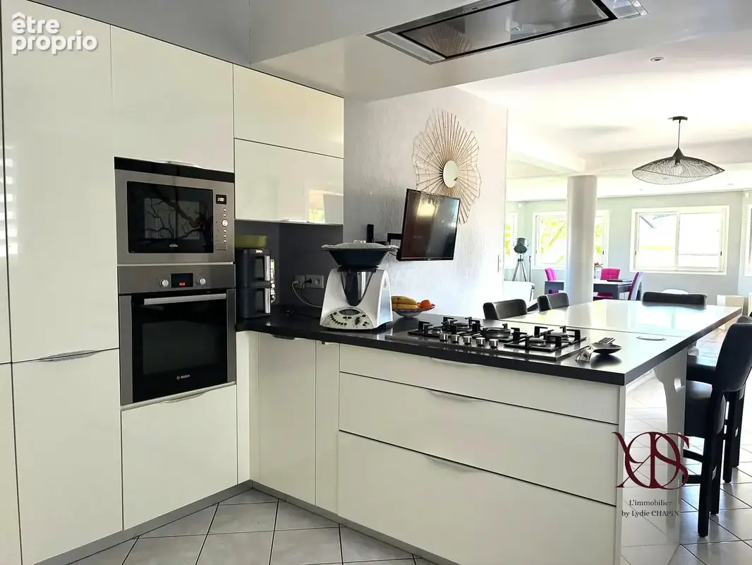 Maison 8 pièces 153 m² à vendre à Sens-De-Bretagne (35490) - photo 3